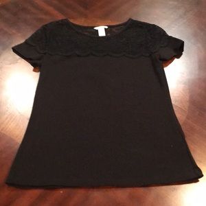 Black t shirt